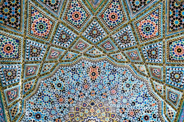 Nasr_ol_Molk_mosque_vault_ceiling_2