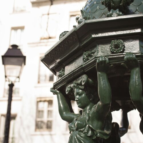 Wallace Fountain Historic Heart of Paris Walk - Tour Paris with Paris Muse