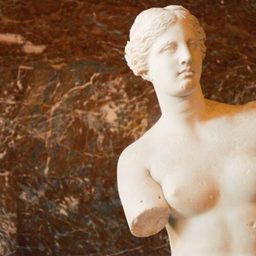 Venus - Introduction to the Treasures of the Louvre Tour Paris with Paris Muse
